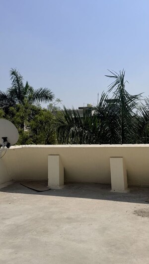 Plot Area in  Office Space at Palam Vyapar Kendra, Sector 2 – for Rent