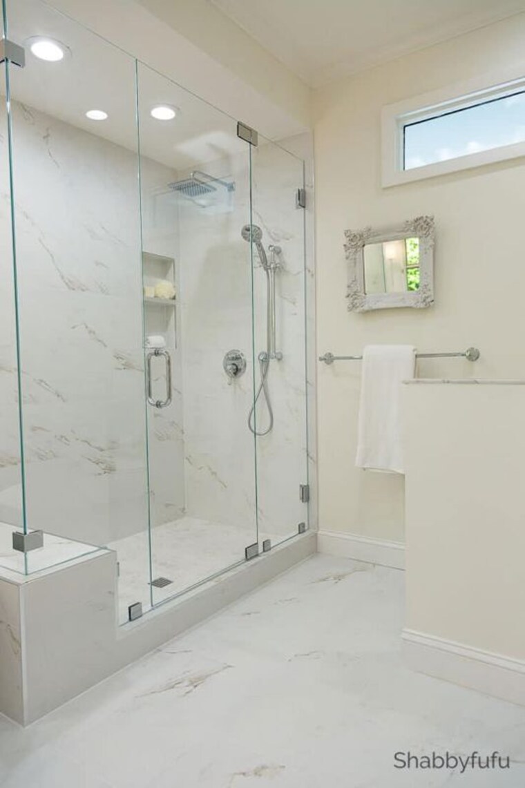 Bathroom, saket 3 Bedroom 1700 Sq.Ft. Apartment In Saket Delhi 10220916
