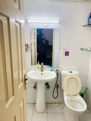 Bathroom in 2 BHK Apartment at Express Zenith, Sector 77 – for Rent