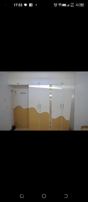 Master Bedroom in 2 BHK Apartment at Prabhadevi CHS, Prabhadevi – for Rent