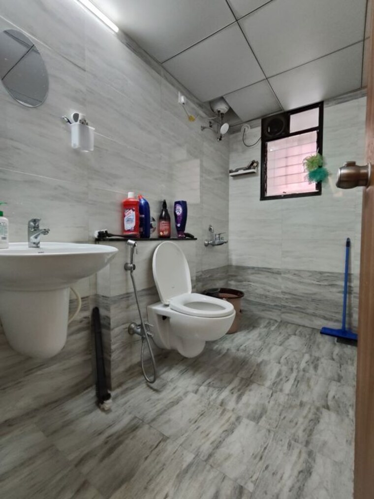Bathroom, malpani-vivanta Studio 300 Sq.Ft. Apartment In Balewadi Pune 10221003