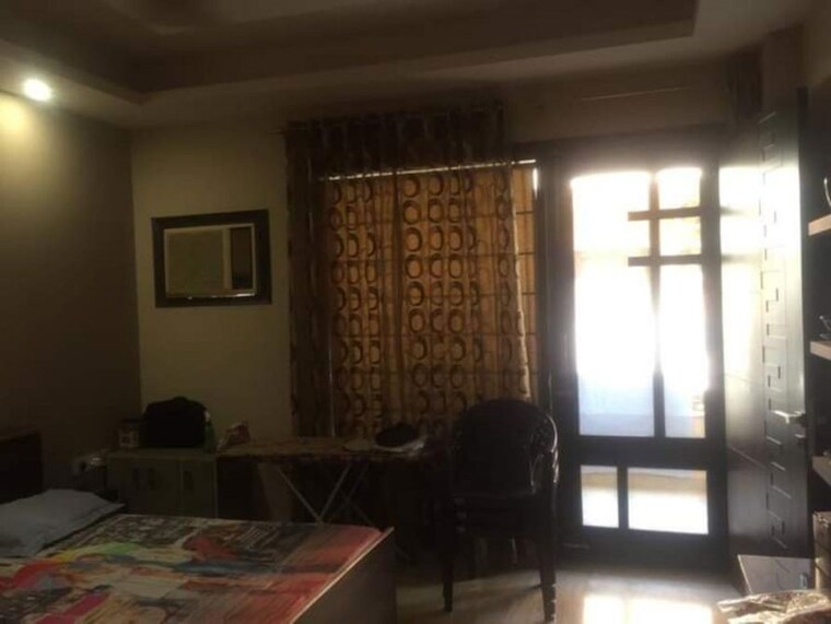 Living Room, vaishali extension 2 Bedroom 97 Sq.Yd. Builder Floor In Vaishali Extension Ghaziabad 10220934