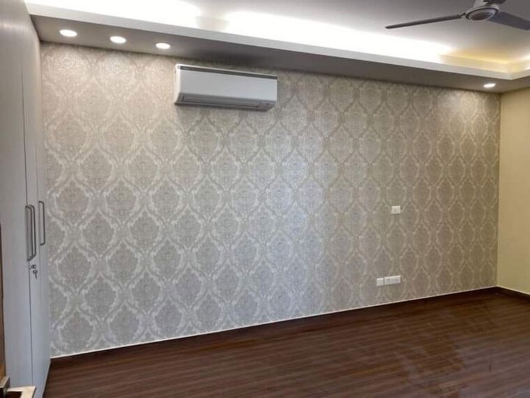 Room, vaishali extension 2 Bedroom 97 Sq.Yd. Builder Floor In Vaishali Extension Ghaziabad 10220934
