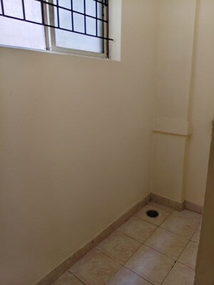 Room in 3 BHK Builder Floor at Btm Layout – for Rent