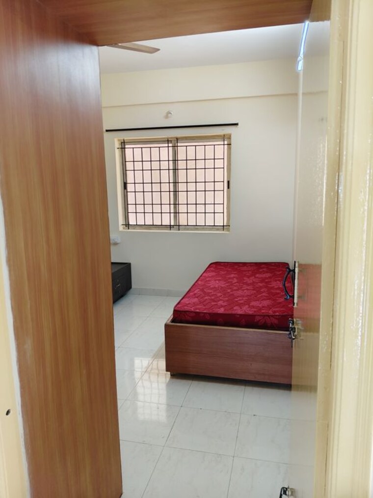 Bedroom, btm layout 3 Bedroom 1400 Sq.Ft. Builder Floor In Btm Layout Bangalore 10221063