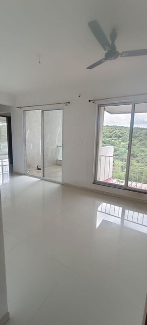 Room in 2 BHK Apartment at Warje – for Rent