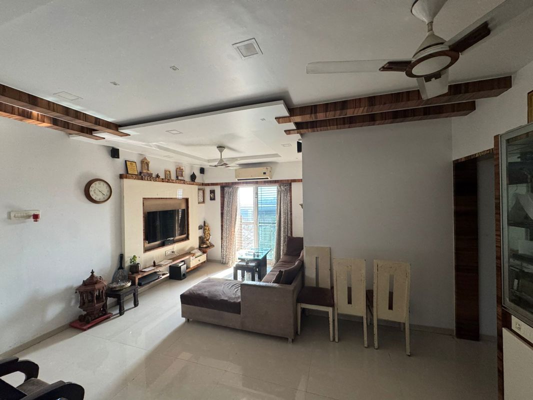 3 BHK + Extra Room Apartment For Rent in Shree Ambika Heritage