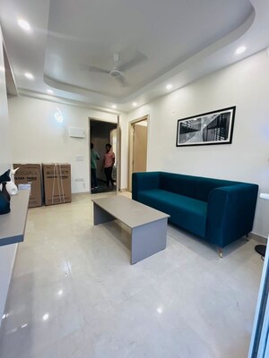Living Room in 1 BHK Builder Floor at Sector 38 – for Rent