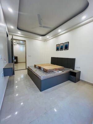 Kitchen in 1 BHK Builder Floor at Sector 38 – for Rent