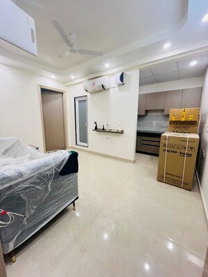 Living Room in 1 BHK Builder Floor at Sector 52 – for Rent