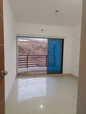 Bedroom in 2 BHK Apartment at Sanghvi Heights Phase 2, Wadala – for Rent