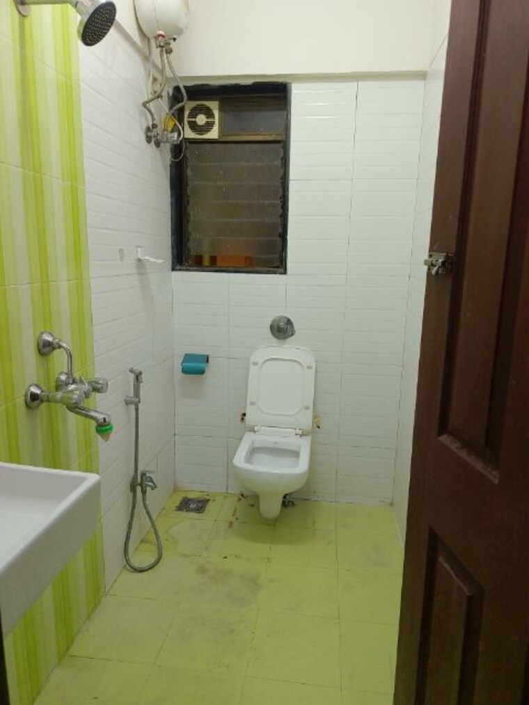Bathroom, sanghvi-heights-phase-2 2 Bedroom 637 Sq.Ft. Apartment In Wadala Mumbai 10221627