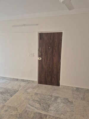 Room in 2 BHK Apartment at Karan CHS Versova, Versova – for Rent