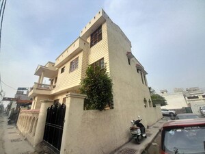 4 BHK Independent House – Exterior View View at Talab Tiloo - for Sale