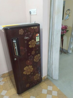 Furnished Amenities in 2 BHK Apartment at Arjunganj – for Rent