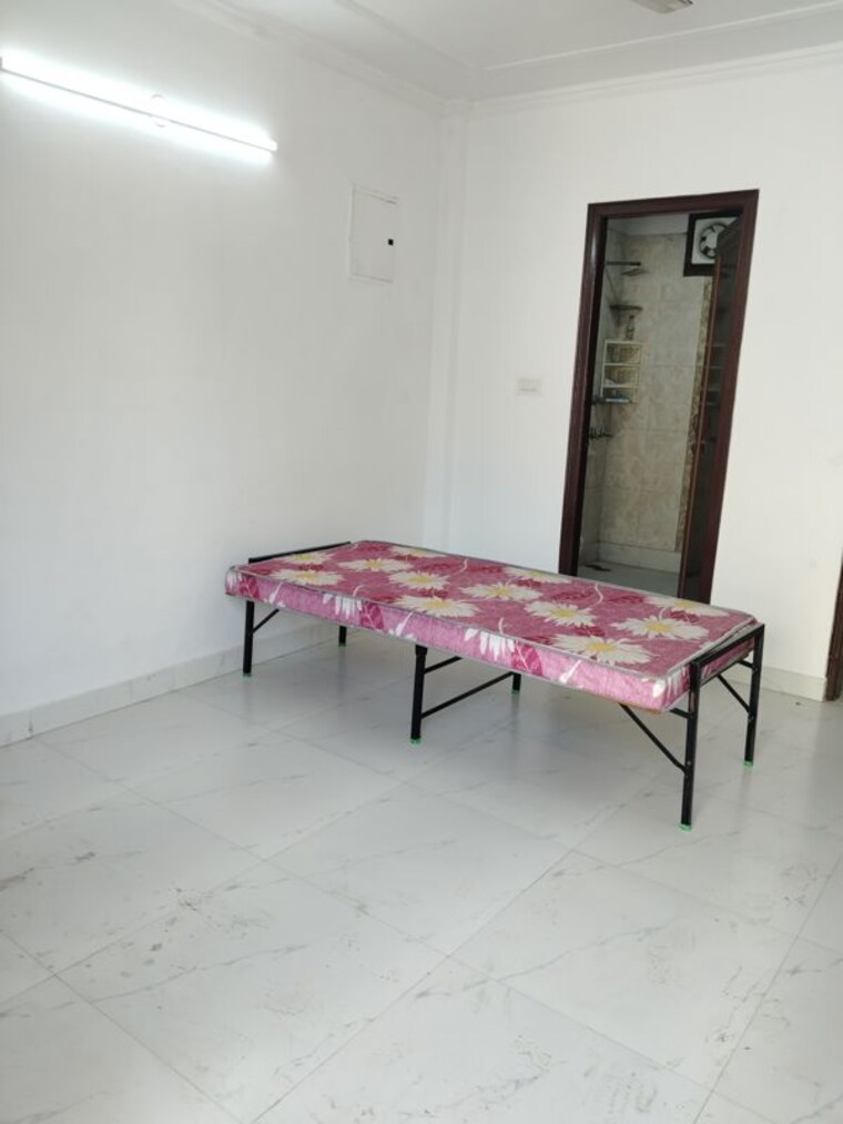 Bedroom, panchsheel vihar 3 Bedroom 1200 Sq.Ft. Apartment In Panchsheel Vihar Delhi 10221641