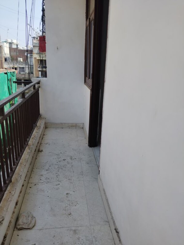 Balcony, panchsheel vihar 3 Bedroom 1200 Sq.Ft. Apartment In Panchsheel Vihar Delhi 10221641