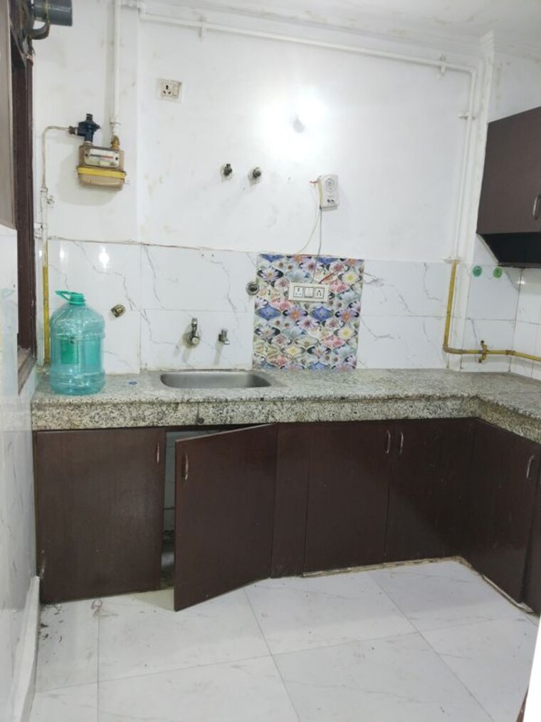 Kitchen, panchsheel vihar 3 Bedroom 1200 Sq.Ft. Apartment In Panchsheel Vihar Delhi 10221641