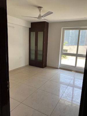 Room in 3 BHK Apartment at Okay Plus Anand, Ashok Nagar – for Rent