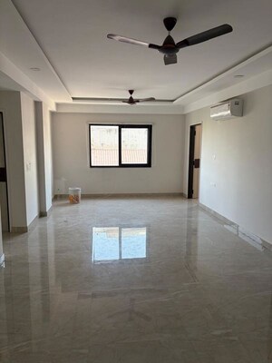 Room in 3 BHK Apartment at Okay Plus Anand, Ashok Nagar – for Rent