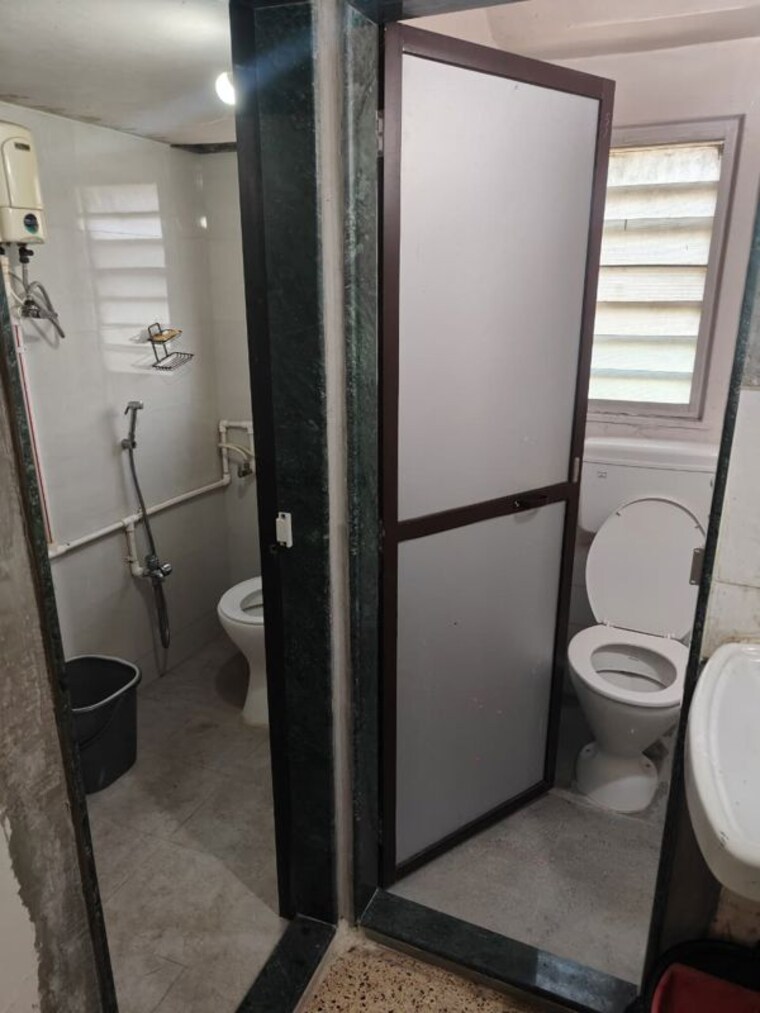 Bathroom, shree-chintamani-chs 2 Bedroom 650 Sq.Ft. Apartment In Natu Paranjpe Colony Thane 10221644