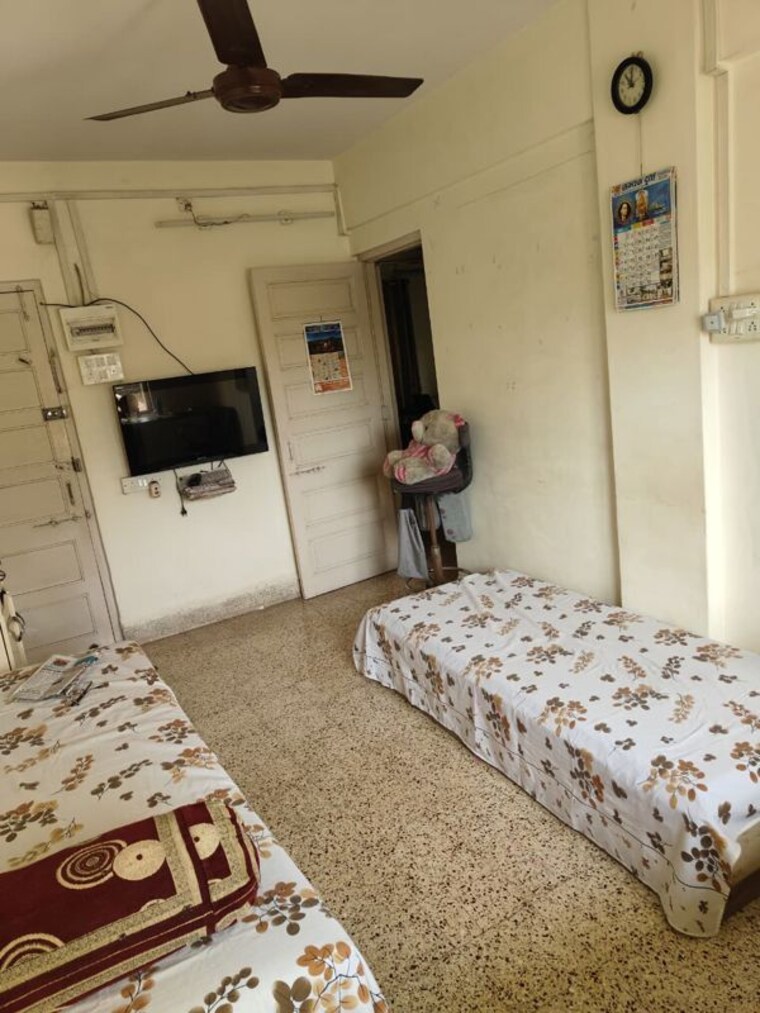 Bedroom, shree-chintamani-chs 2 Bedroom 650 Sq.Ft. Apartment In Natu Paranjpe Colony Thane 10221644