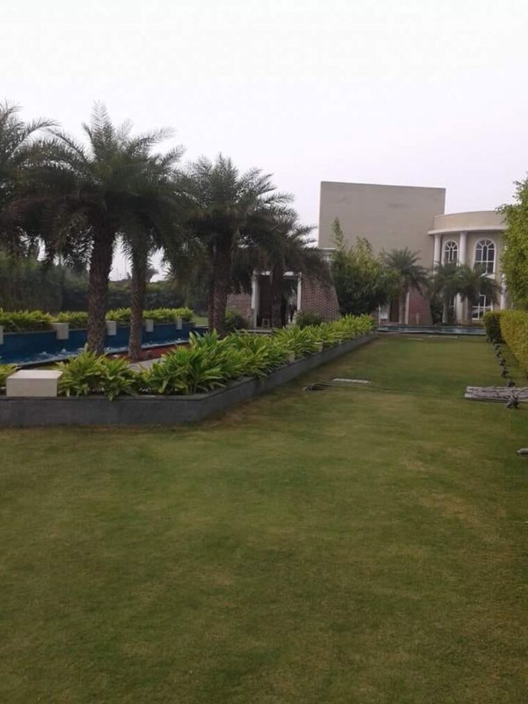 Garden, omaxe-new-chandigarh  550 Sq.Yd. Plot In North Mullanpur Chandigarh 10221651
