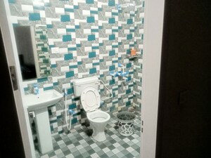 Master Bedroom in 5 BHK Villa at Sector 1 Greater Noida – for Rent