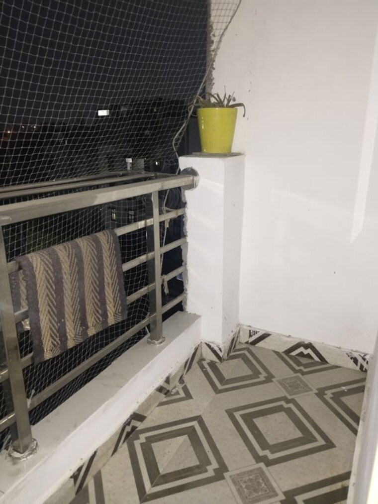 Balcony, panchsheel vihar 1 Bedroom 500 Sq.Ft. Apartment In Panchsheel Vihar Delhi 10221678