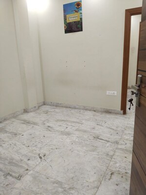 Room in 1 BHK Apartment at Khirki Extension – for Rent