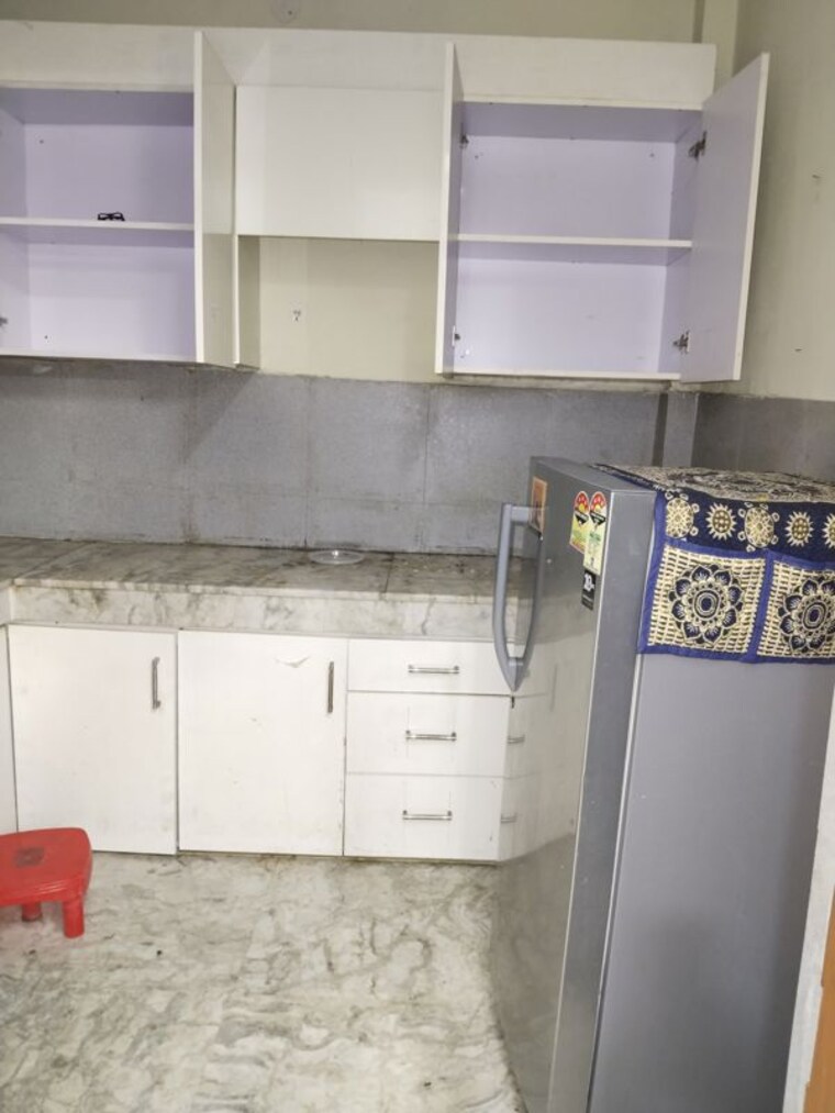 Kitchen, khirki extension 1 Bedroom 500 Sq.Ft. Apartment In Khirki Extension Delhi 10221686