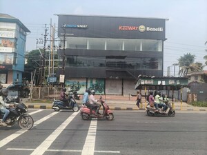  Showroom – Exterior View View at Vyttila - for Rent