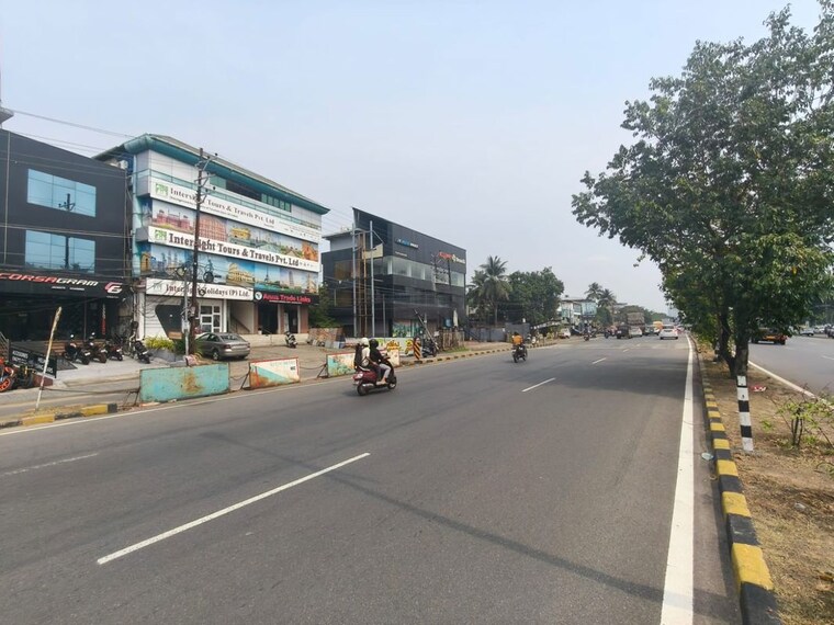 Exterior View, vyttila Commercial Showroom 5000 Sq.Ft. In Vyttila Kochi 10221699