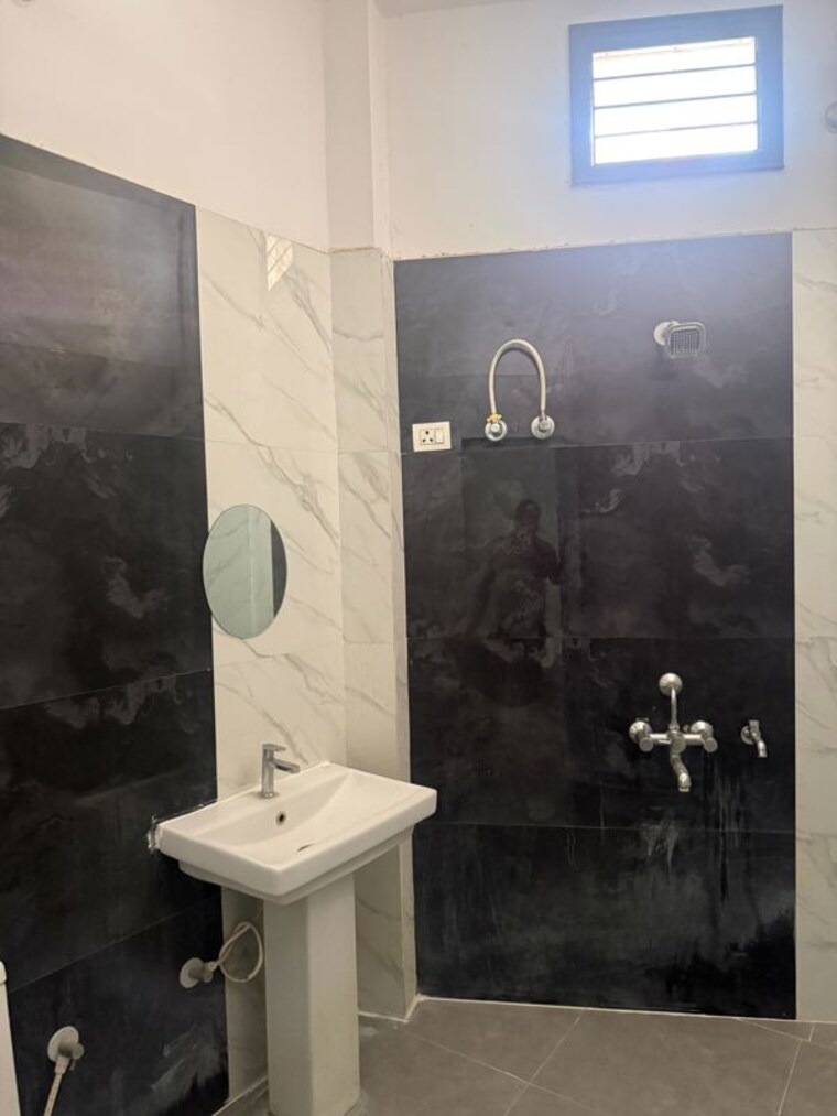 Bathroom, gomti nagar 2 Bedroom 1250 Sq.Ft. Independent House In Gomti Nagar Lucknow 10221705