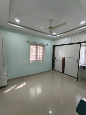 Room in 2 BHK Apartment at Vamsiram Jyothi Cosmos, Hi Tech City – for Rent