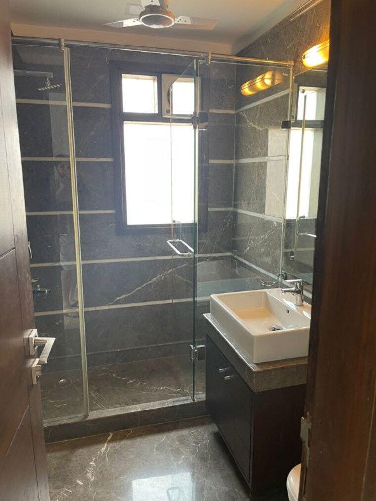 Kitchen, vasant vihar 3 Bedroom 1600 Sq.Ft. Builder Floor In Vasant Vihar Delhi 10221717