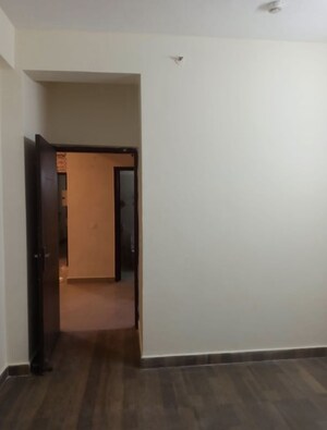 Room in 3 BHK Apartment at AVJ Heightss, Zeta I Greater Noida – for Rent