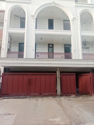 4 BHK Builder Floor For Sale in Sector 57