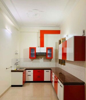 Kitchen in 3.5 BHK Villa at Gomti Nagar – for Rent