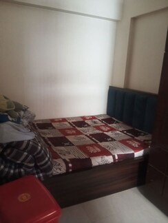 1 BHK + Study Room Apartment For Sale in Bander Pakhadi