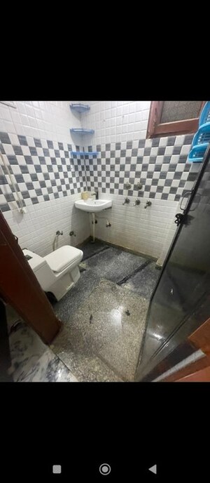 Team Area in 2 BHK Builder Floor at Vipin Garden – for Rent