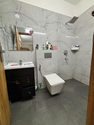 Team Area in 2 BHK Builder Floor at Sushant Lok ii – for Rent