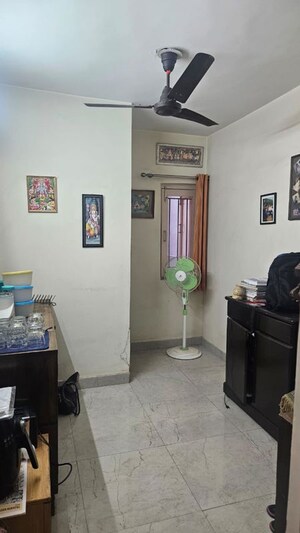 Master Bedroom in 2 BHK Builder Floor at RWA Apartments Sector 40, Sector 40 – for Rent