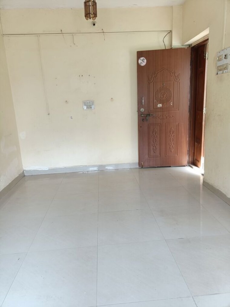 Room, dahisar east 1 Bedroom 550 Sq.Ft. Apartment In Dahisar East Mumbai 10221759