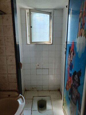 Bathroom in 1 BHK Apartment at Dahisar East – for Rent