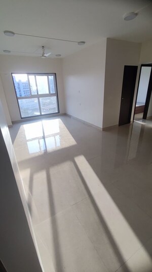 Staircase in 2 BHK Apartment at Dhobi Talao – for Rent