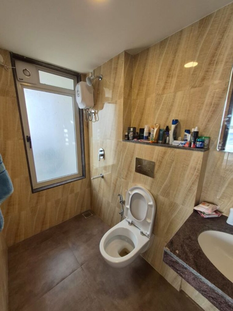 Bathroom, lodha-amara 2 Bedroom 730 Sq.Ft. Apartment In Kolshet Road Thane 10221779