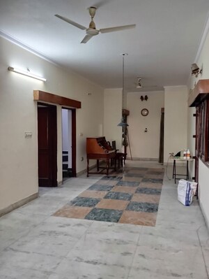 Living Room in 3 BHK Independent House at Sector 11 – for Rent