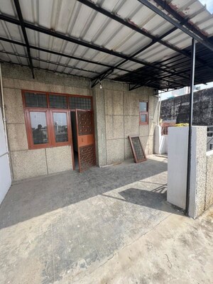 Parking in 3 BHK Builder Floor at Rajendra Nagar – for Sale