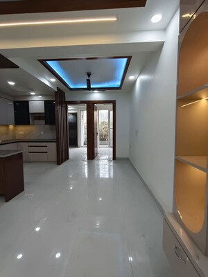 Building Lobby in 3 BHK Builder Floor at SAJ Ecostar, Sector 104 – for Sale